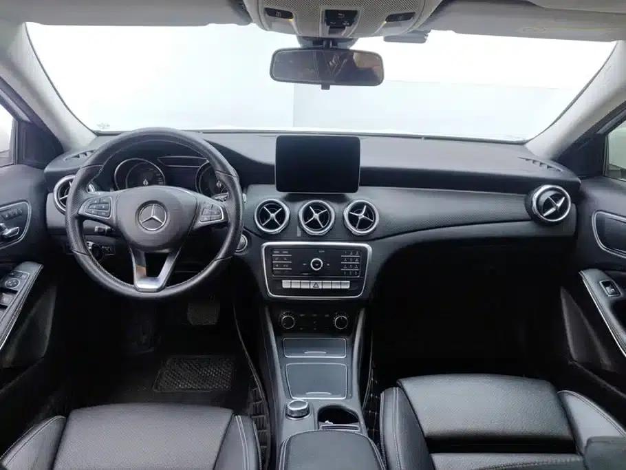 2018 Mercedes-Benz GLA 200 Dynamic — миниатюра 12