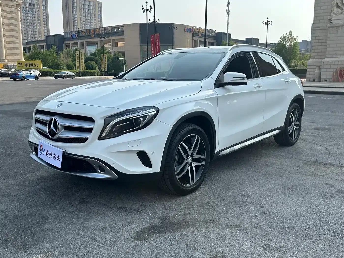 2016 Mercedes-Benz GLA 220 4MATIC Fashion Edition — миниатюра 1