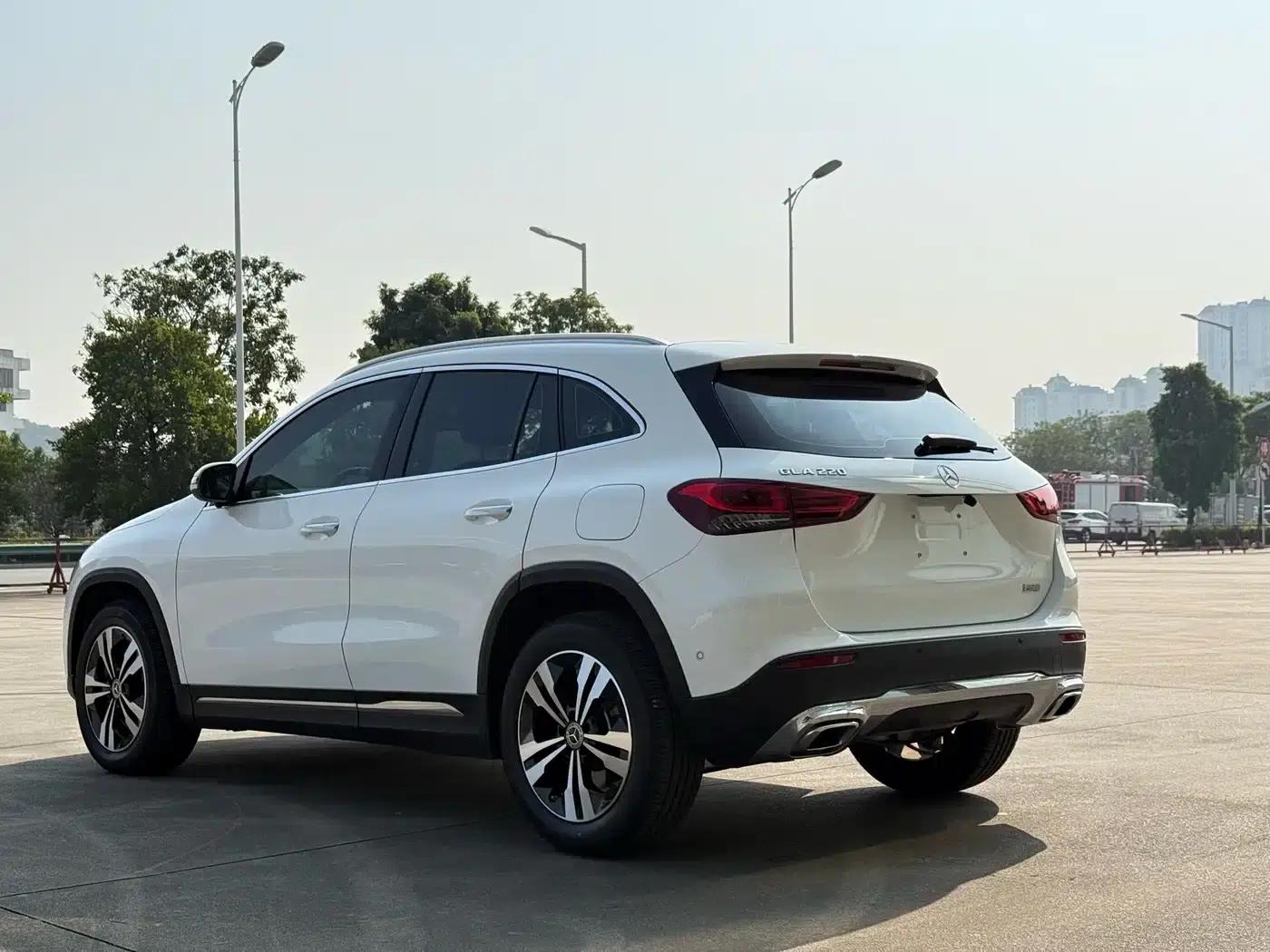 2022 Mercedes-Benz GLA 220 — миниатюра 4