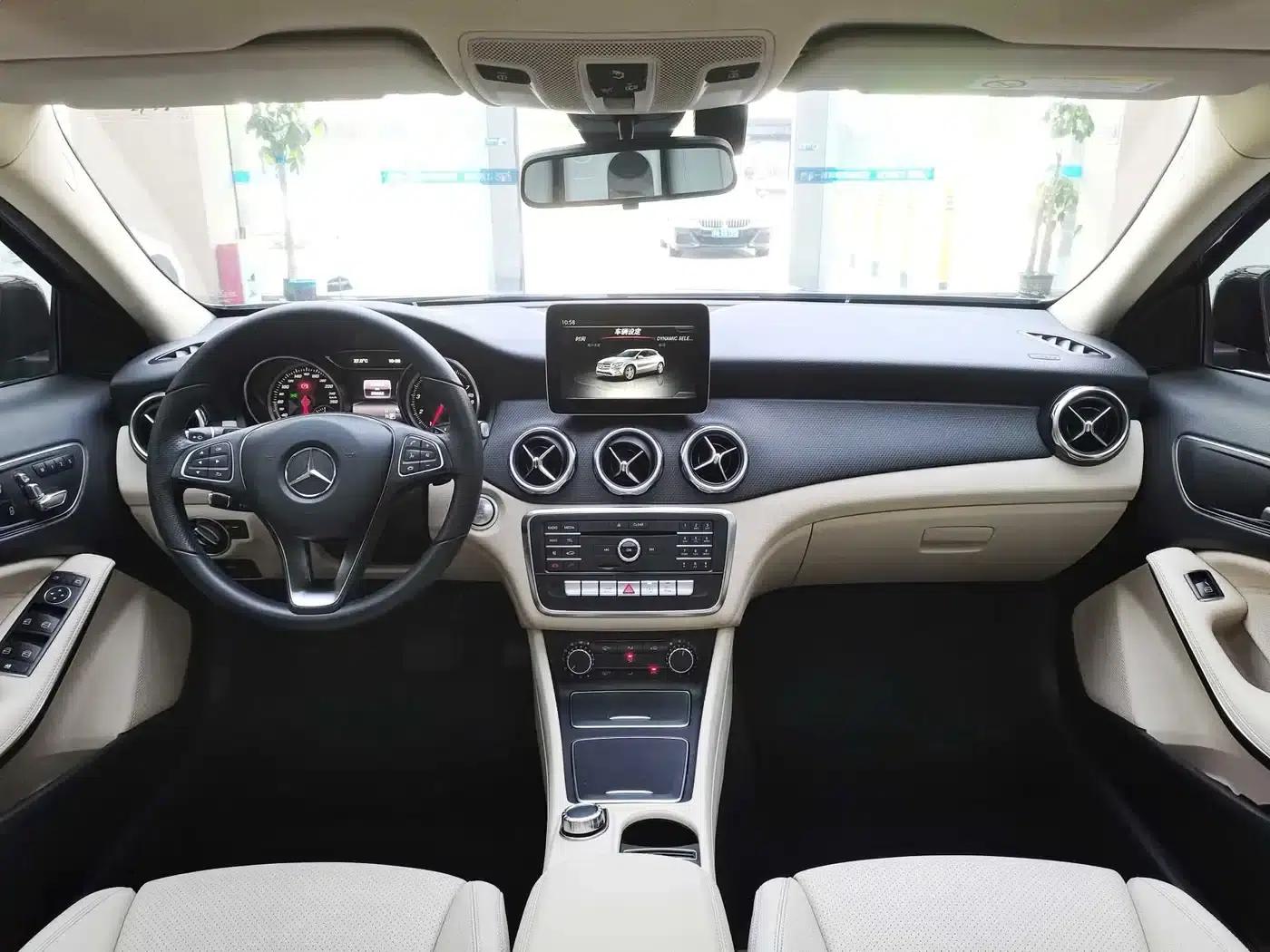 2017 Mercedes-Benz GLA 200 Dynamic — миниатюра 11