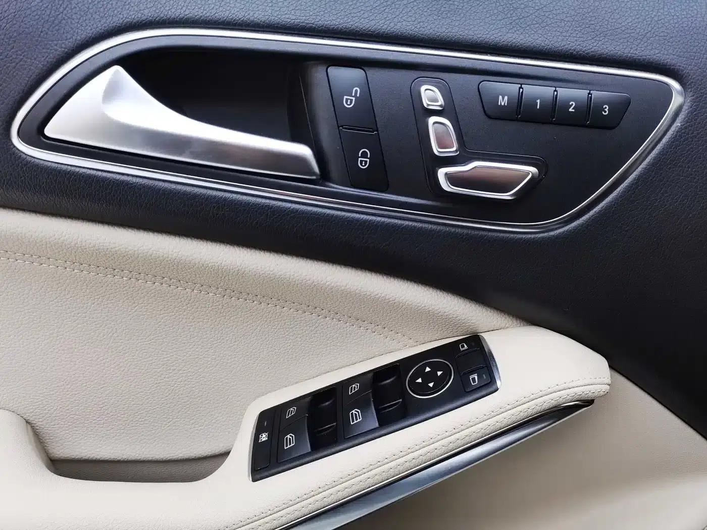 2017 Mercedes-Benz GLA 200 Dynamic — миниатюра 18