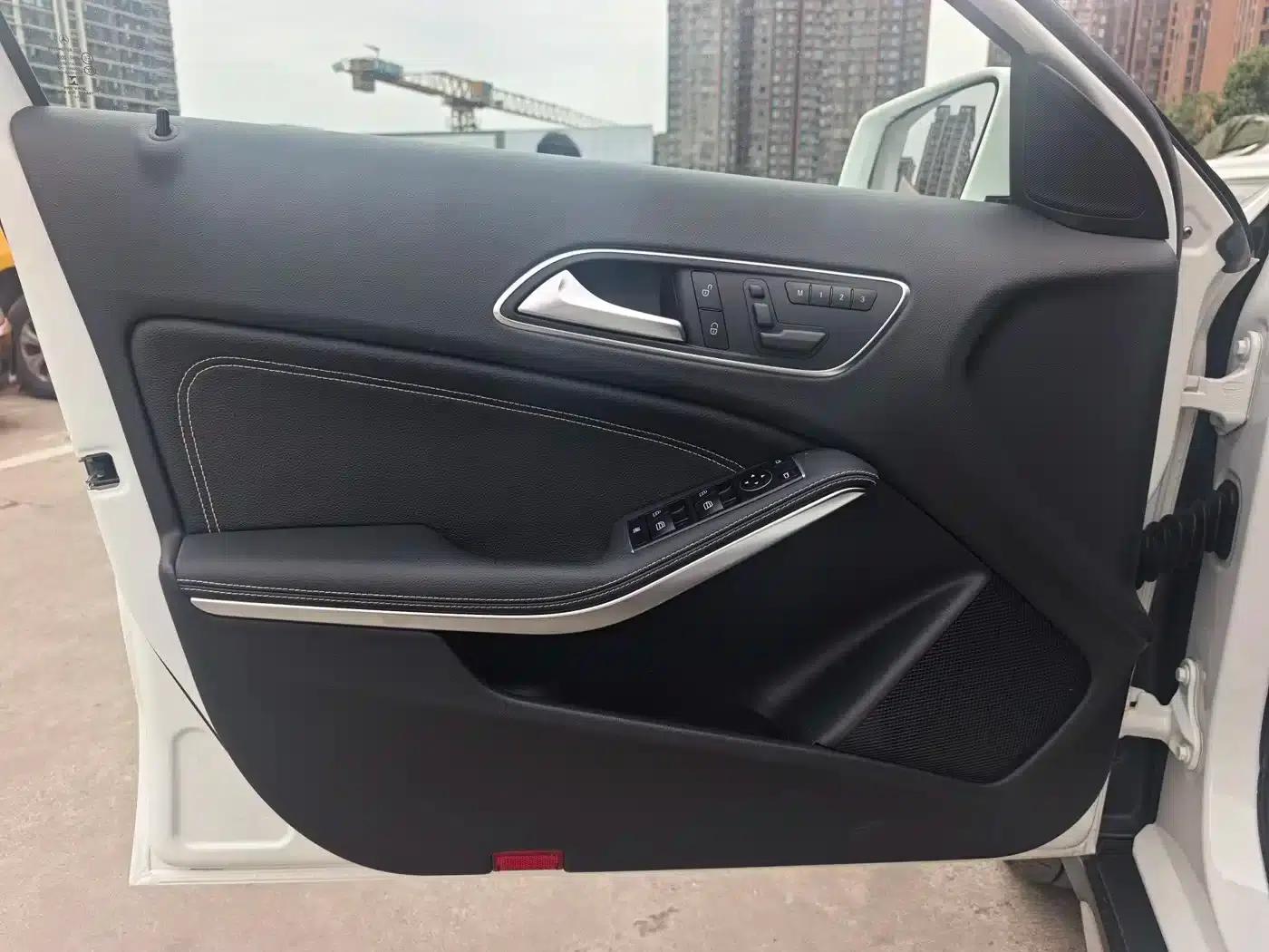 2017 Mercedes-Benz GLA 220 4MATIC Fashion Edition — миниатюра 11