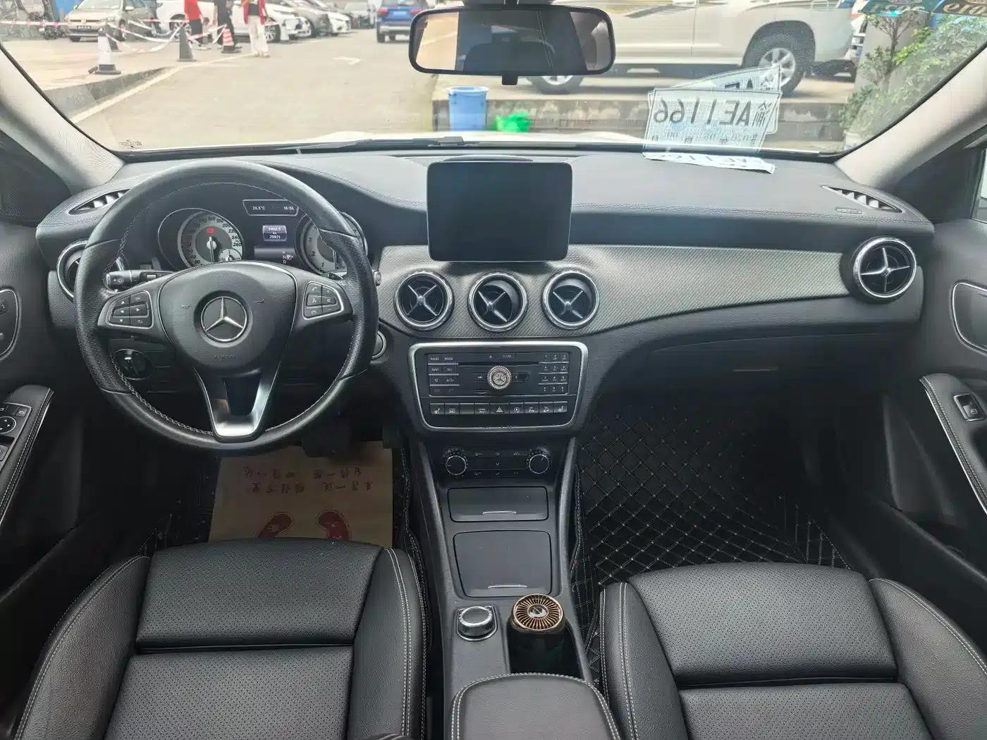 2017 Mercedes-Benz GLA 220 4MATIC Fashion Edition — миниатюра 14