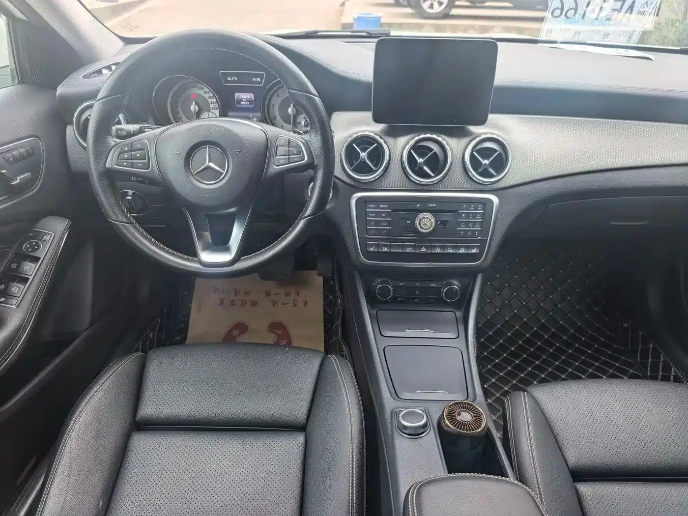 2017 Mercedes-Benz GLA 220 4MATIC Fashion Edition — миниатюра 15