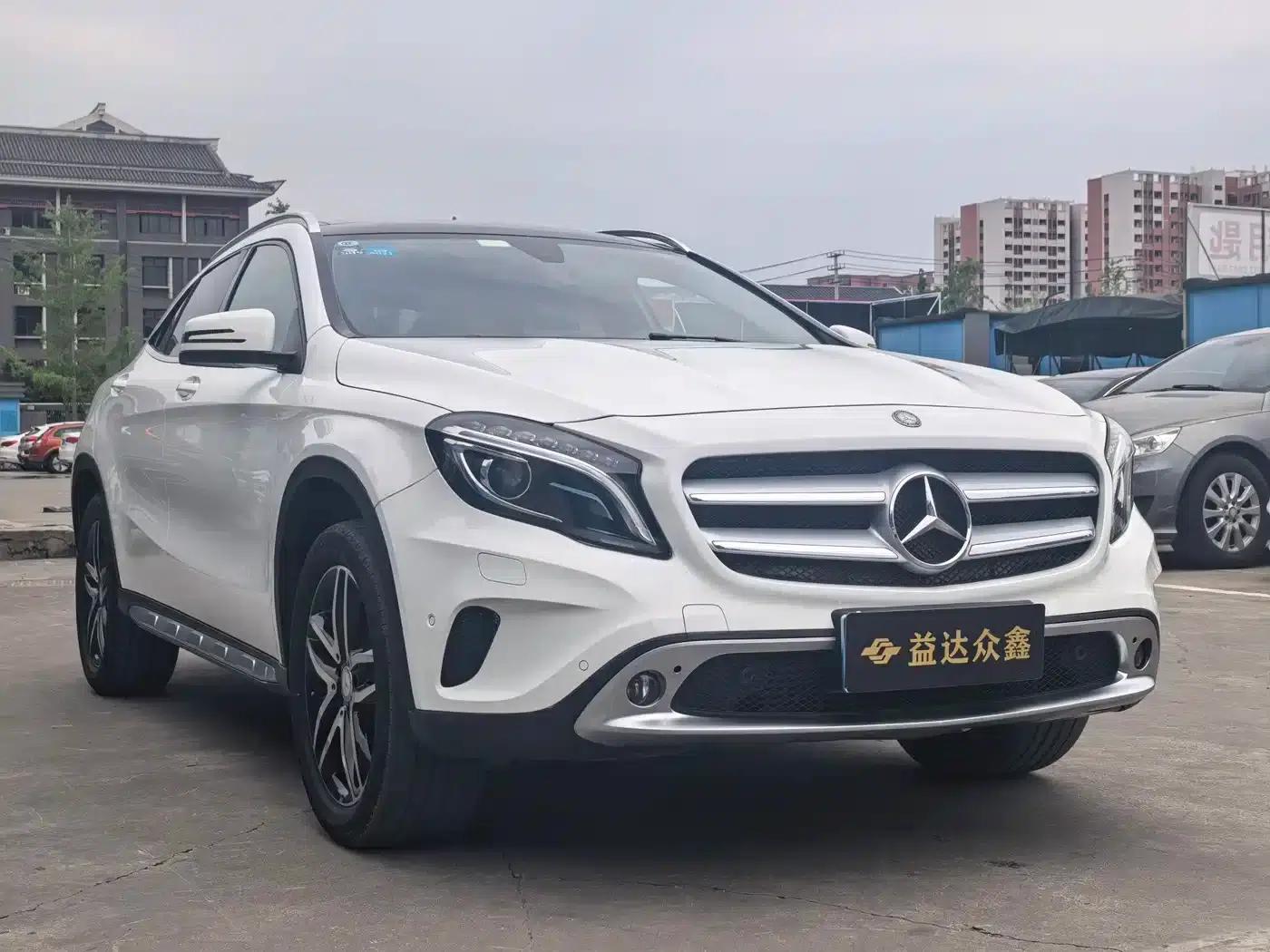 2017 Mercedes-Benz GLA 220 4MATIC Fashion Edition — миниатюра 3