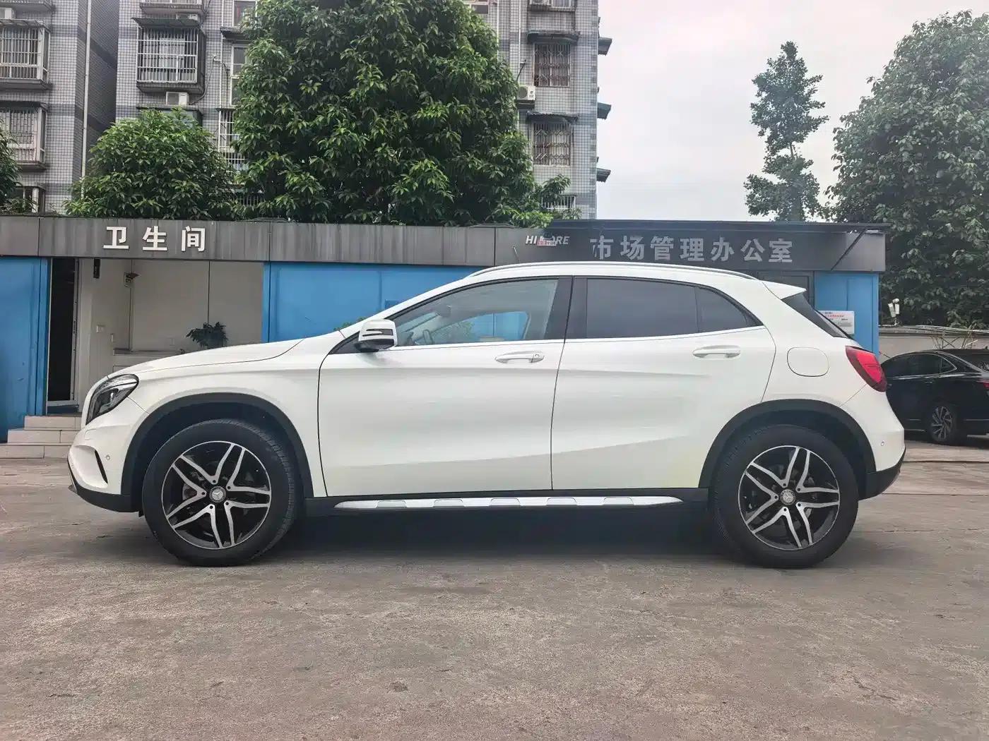 2017 Mercedes-Benz GLA 220 4MATIC Fashion Edition — миниатюра 4