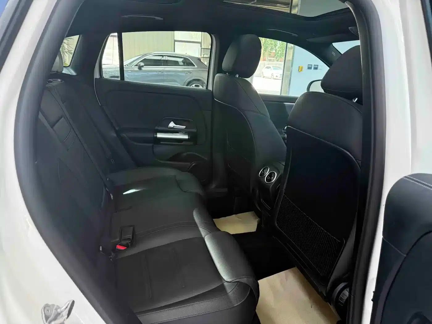 2022 Mercedes-Benz GLA Facelift GLA 180 — миниатюра 15