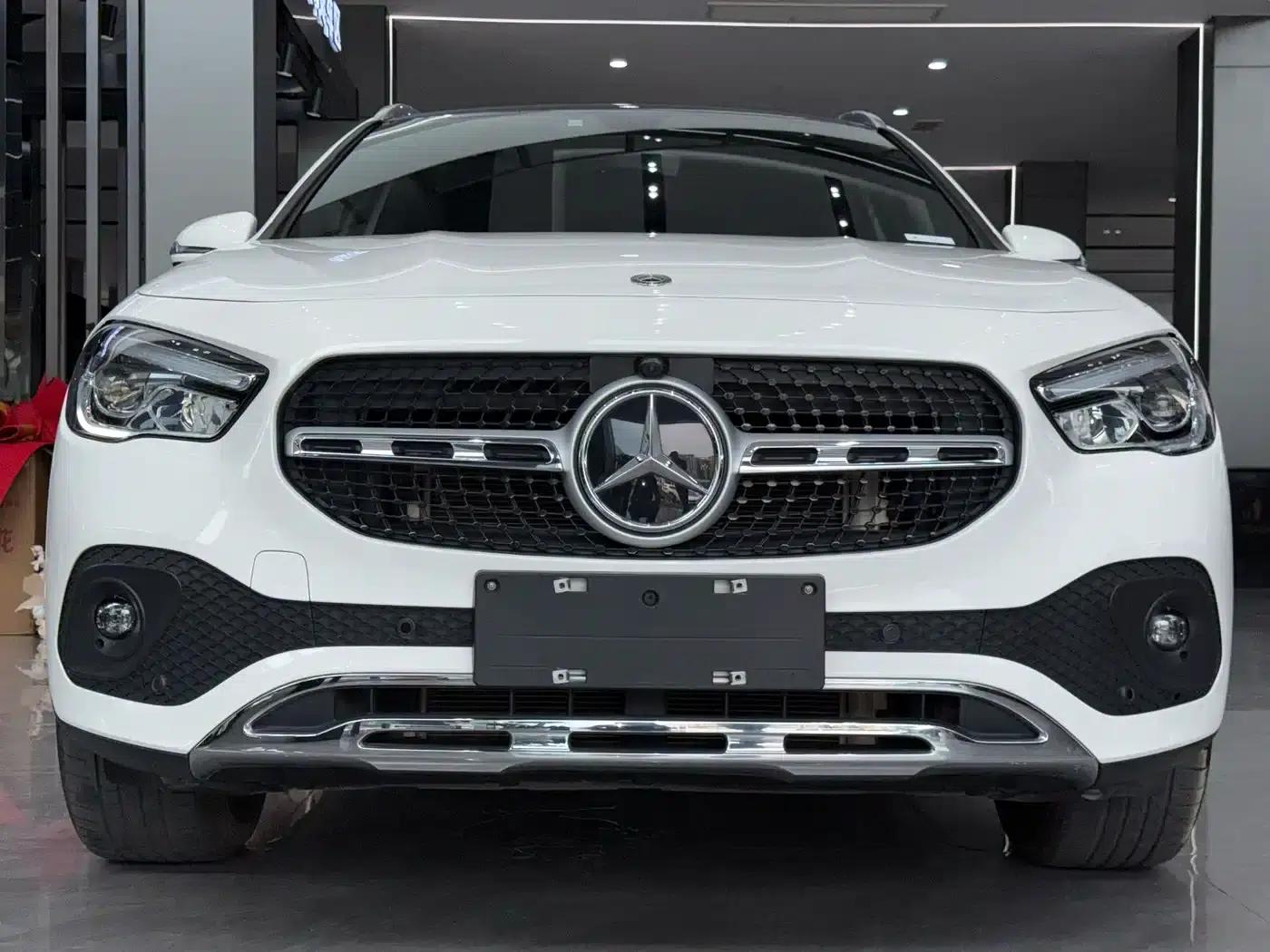 2020 Mercedes-Benz GLA 200 — миниатюра 2