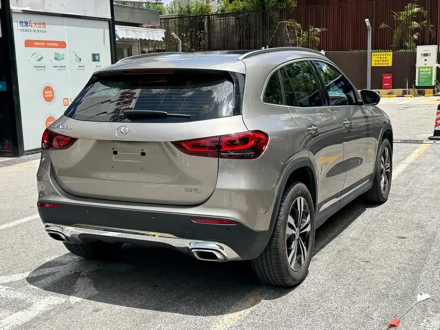 2023 Mercedes-Benz GLA 220 — миниатюра 3