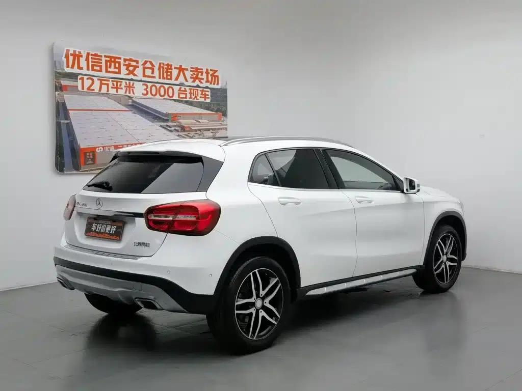 2016 Mercedes-Benz GLA 200 Fashion Edition — миниатюра 2