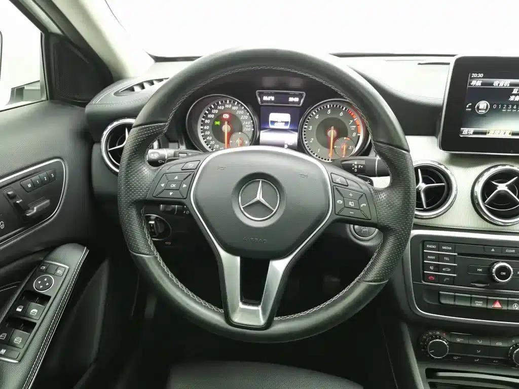 2016 Mercedes-Benz GLA 200 Fashion Edition — миниатюра 11