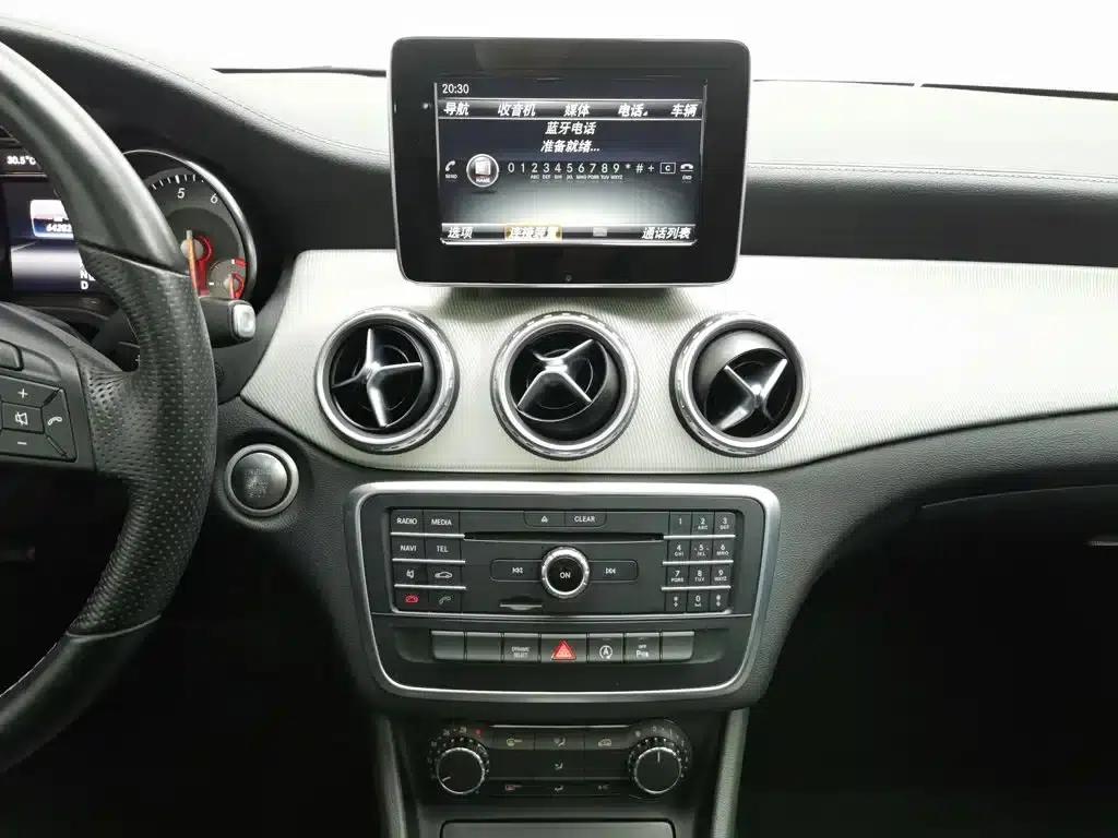 2016 Mercedes-Benz GLA 200 Fashion Edition — миниатюра 12