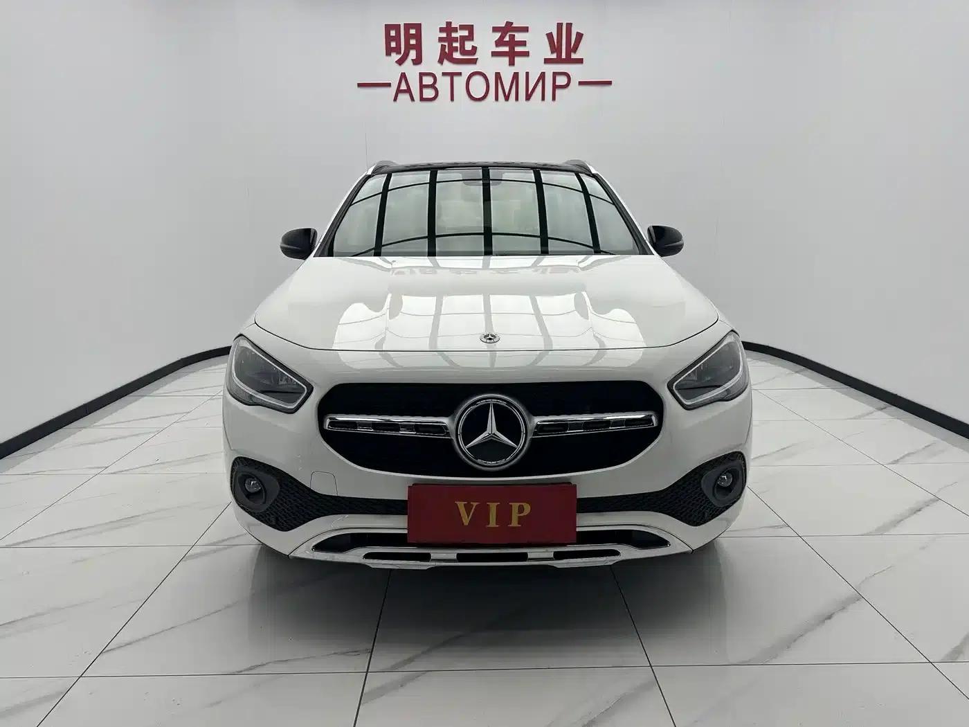 2022 Mercedes-Benz GLA 180 — миниатюра 2