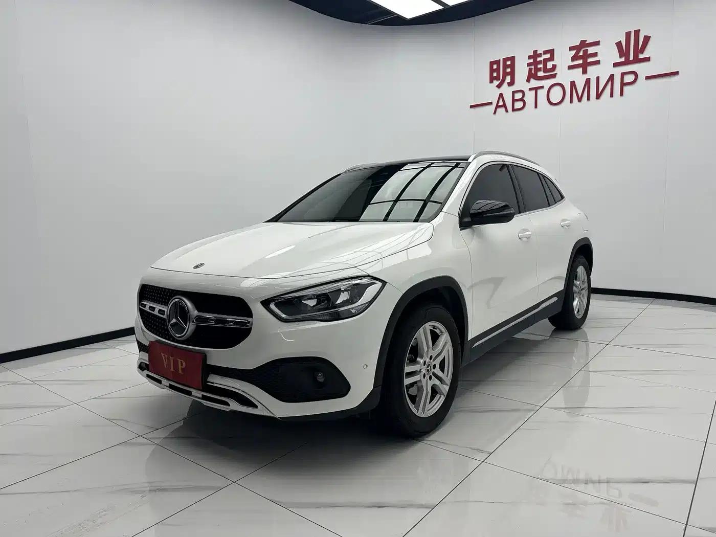 2022 Mercedes-Benz GLA 180 — миниатюра 3