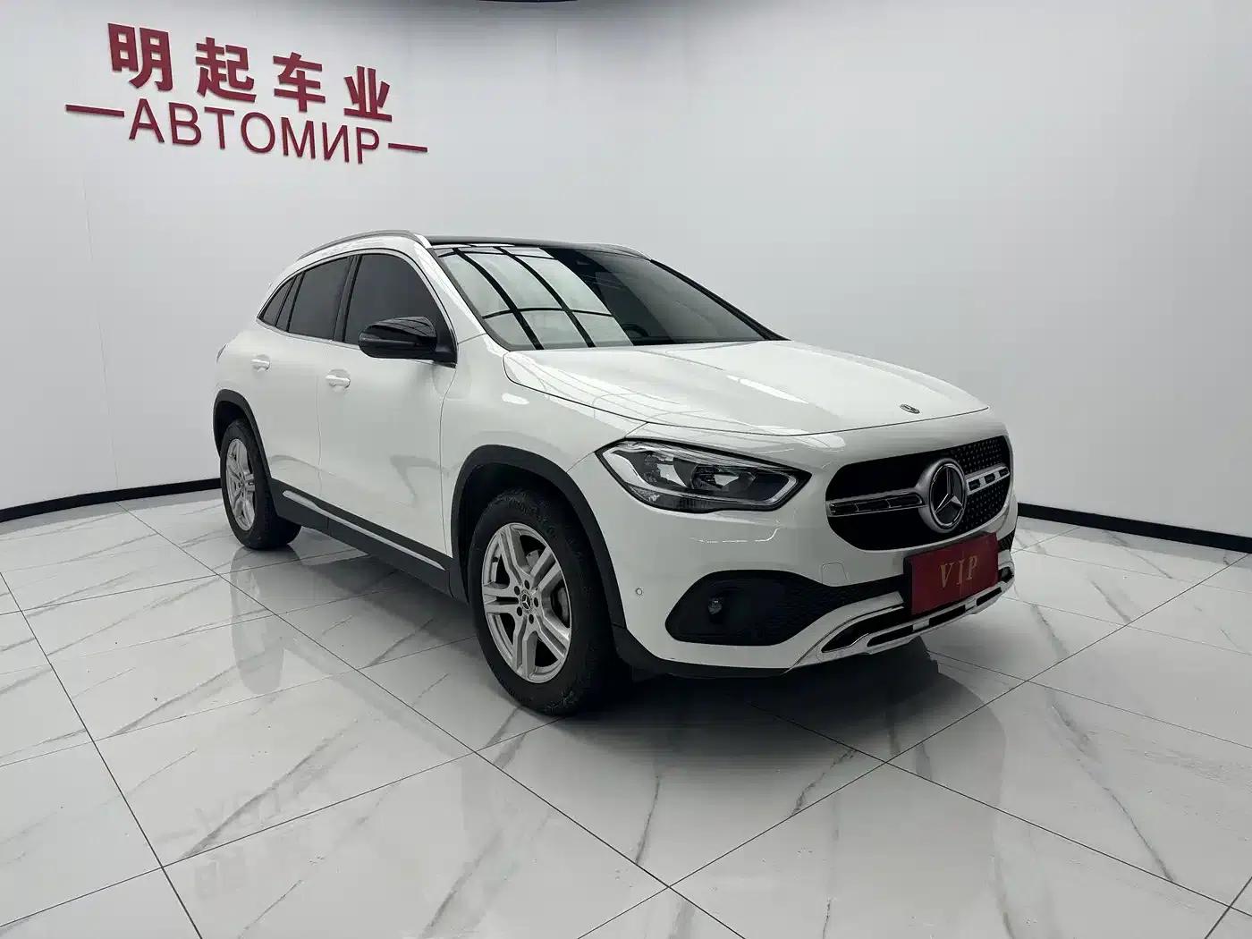 2022 Mercedes-Benz GLA 180 — миниатюра 4