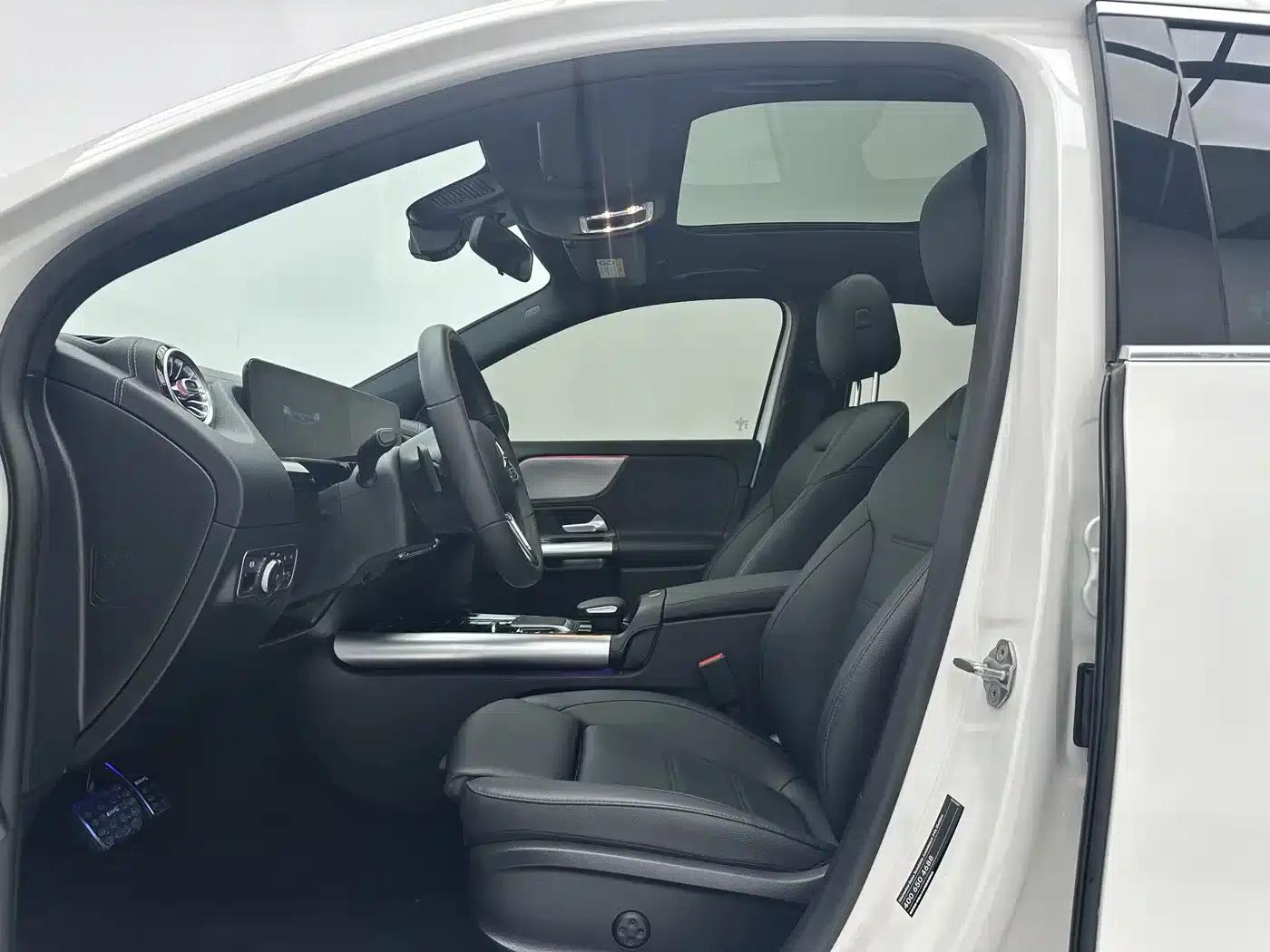2022 Mercedes-Benz GLA 180 — миниатюра 5