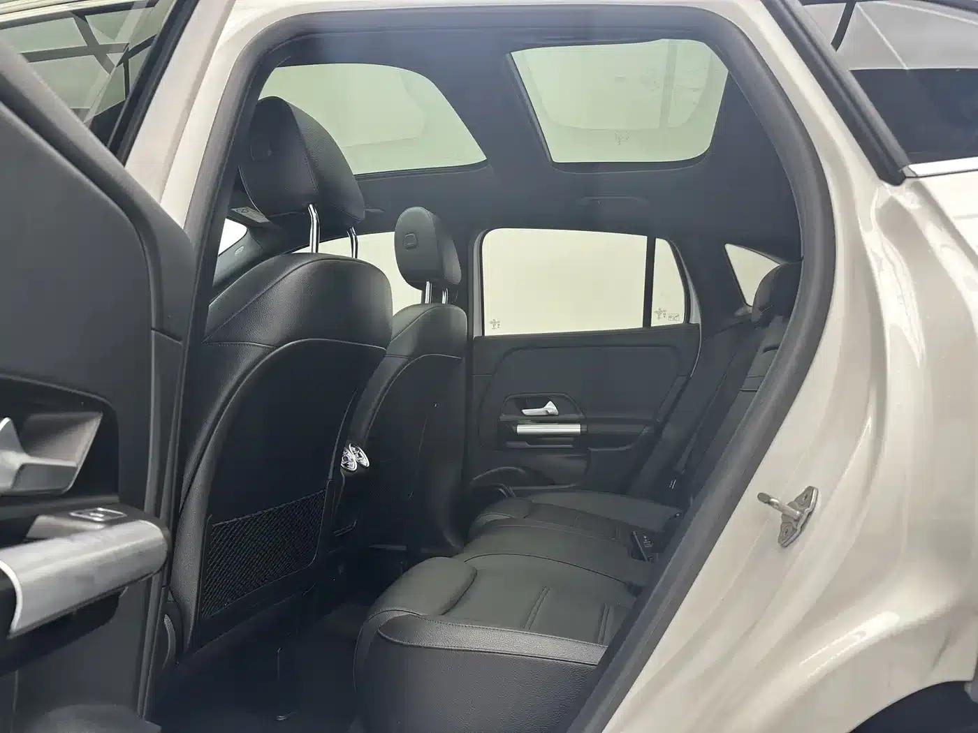 2022 Mercedes-Benz GLA 180 — миниатюра 6