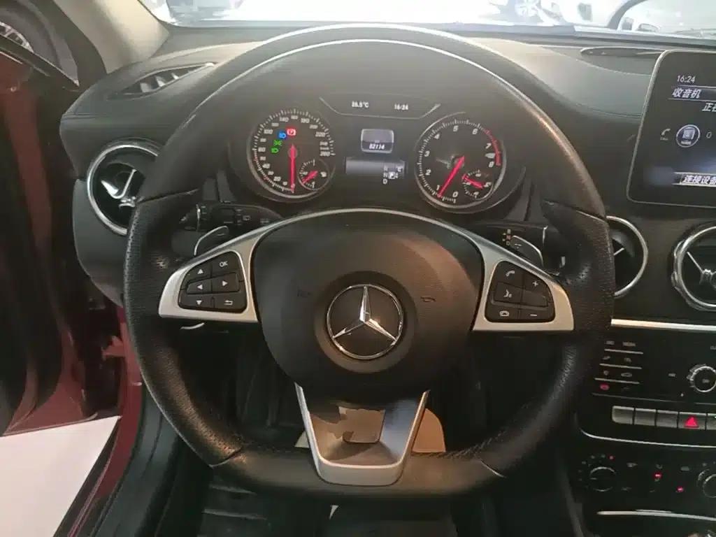 2019 Mercedes-Benz GLA 200 Fashion Edition — миниатюра 11