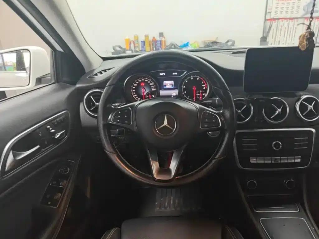 2017 Mercedes-Benz GLA 200 Dynamic — миниатюра 11