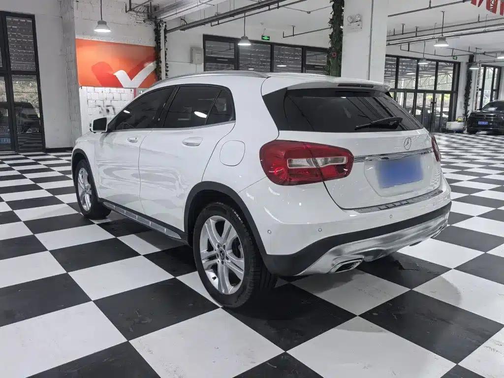 2016 Mercedes-Benz GLA 200 Dynamic — миниатюра 8