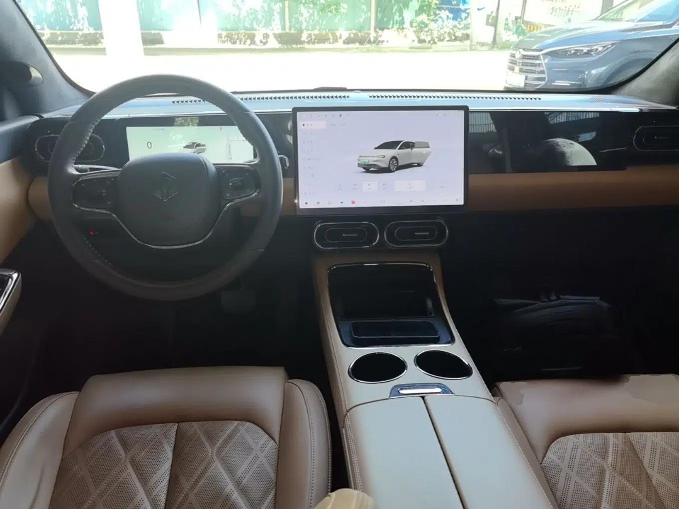 Leapmotor C01 2024 Pure Electric 525 Luxury Edition — миниатюра 12