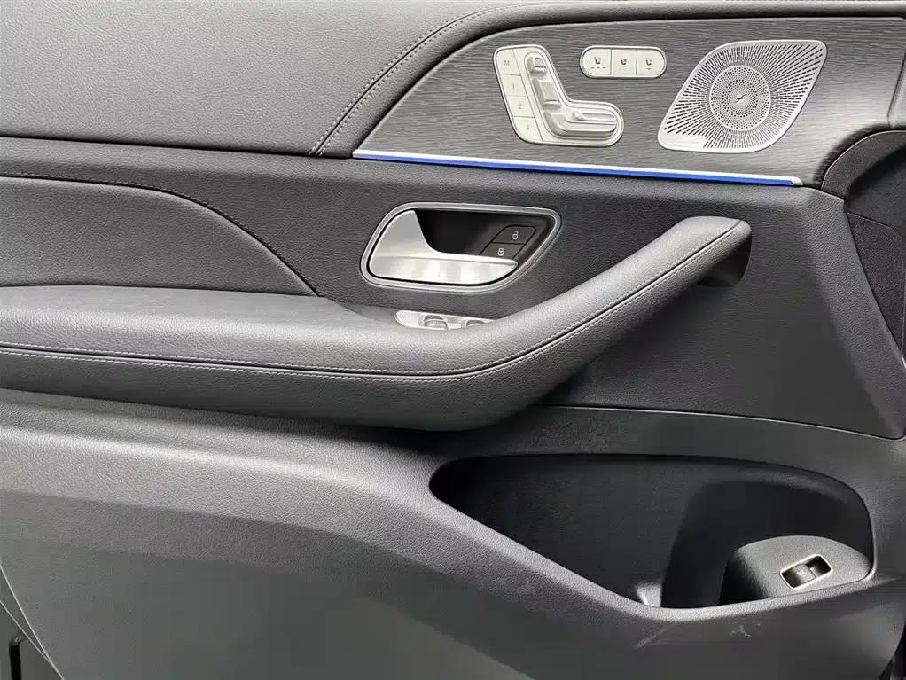 2025 Mercedes-Benz GLS 450 4MATIC Luxury — миниатюра 5