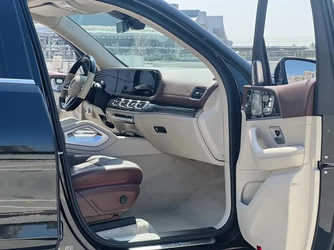 2023 Mercedes-Benz GLS 450 4MATIC Luxury — миниатюра 6