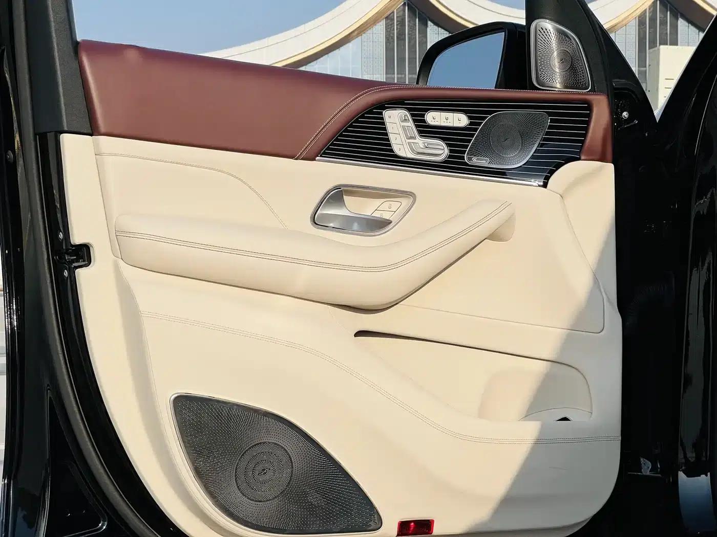 Mercedes-Benz GLS 2023 Facelift GLS 450 4MATIC Luxury — миниатюра 16