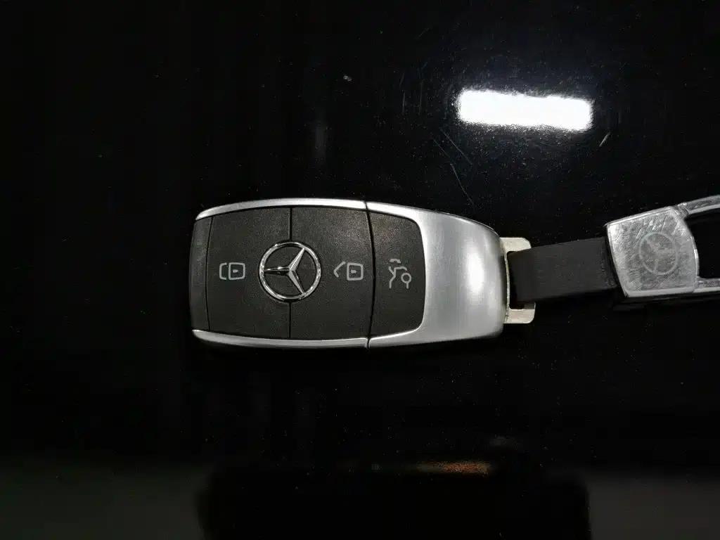 2021 Mercedes-Benz GLB 200 Dynamic — миниатюра 19