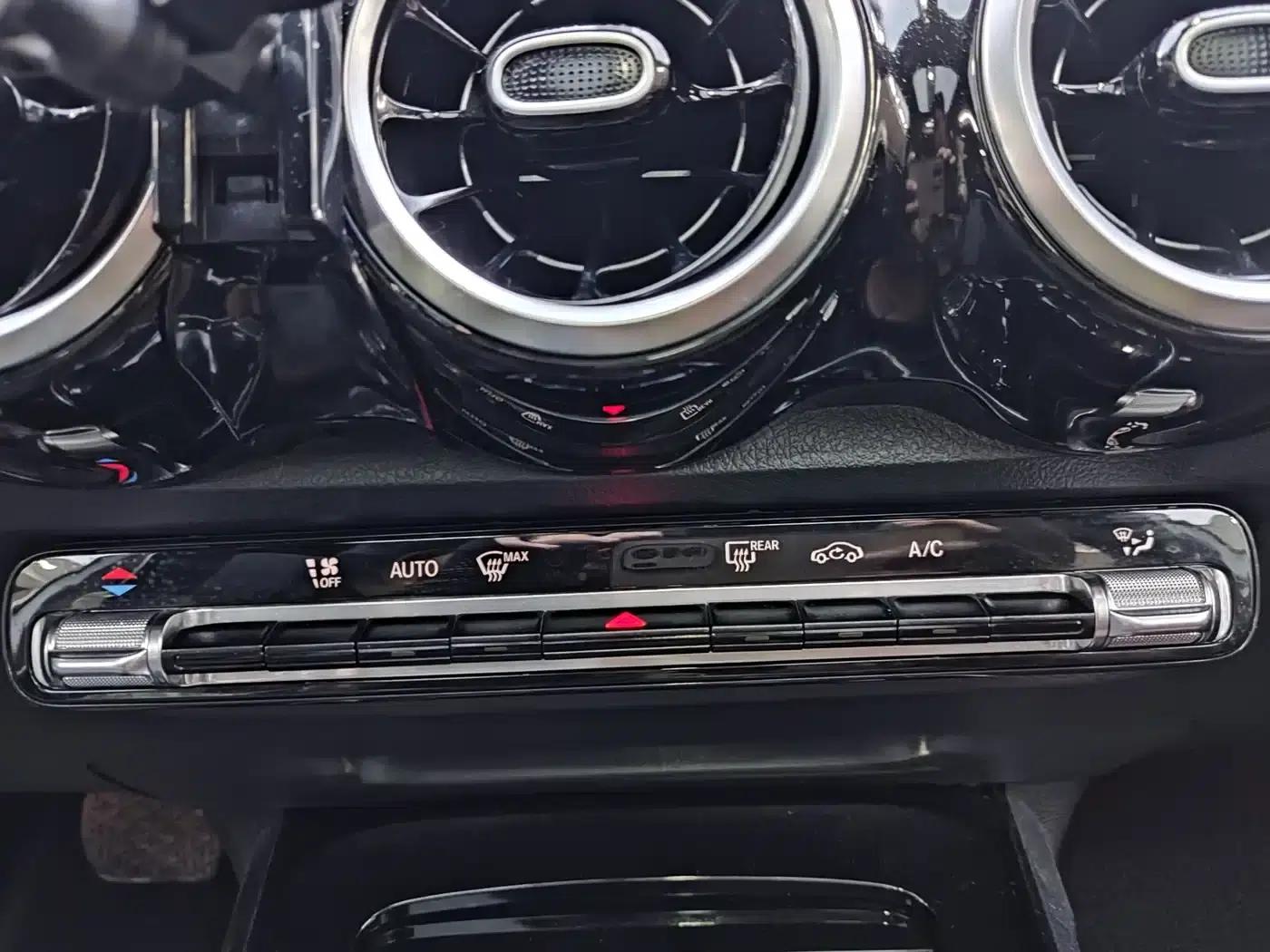 2020 Mercedes-Benz GLB 180 Fashion Edition — миниатюра 15
