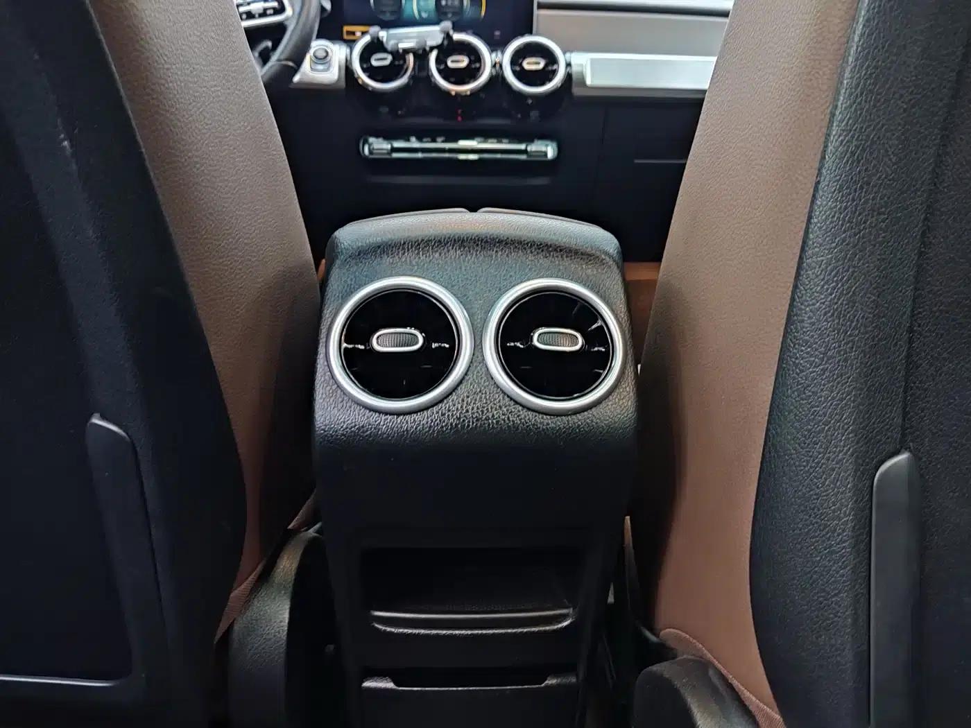 2020 Mercedes-Benz GLB 180 Fashion Edition — миниатюра 17