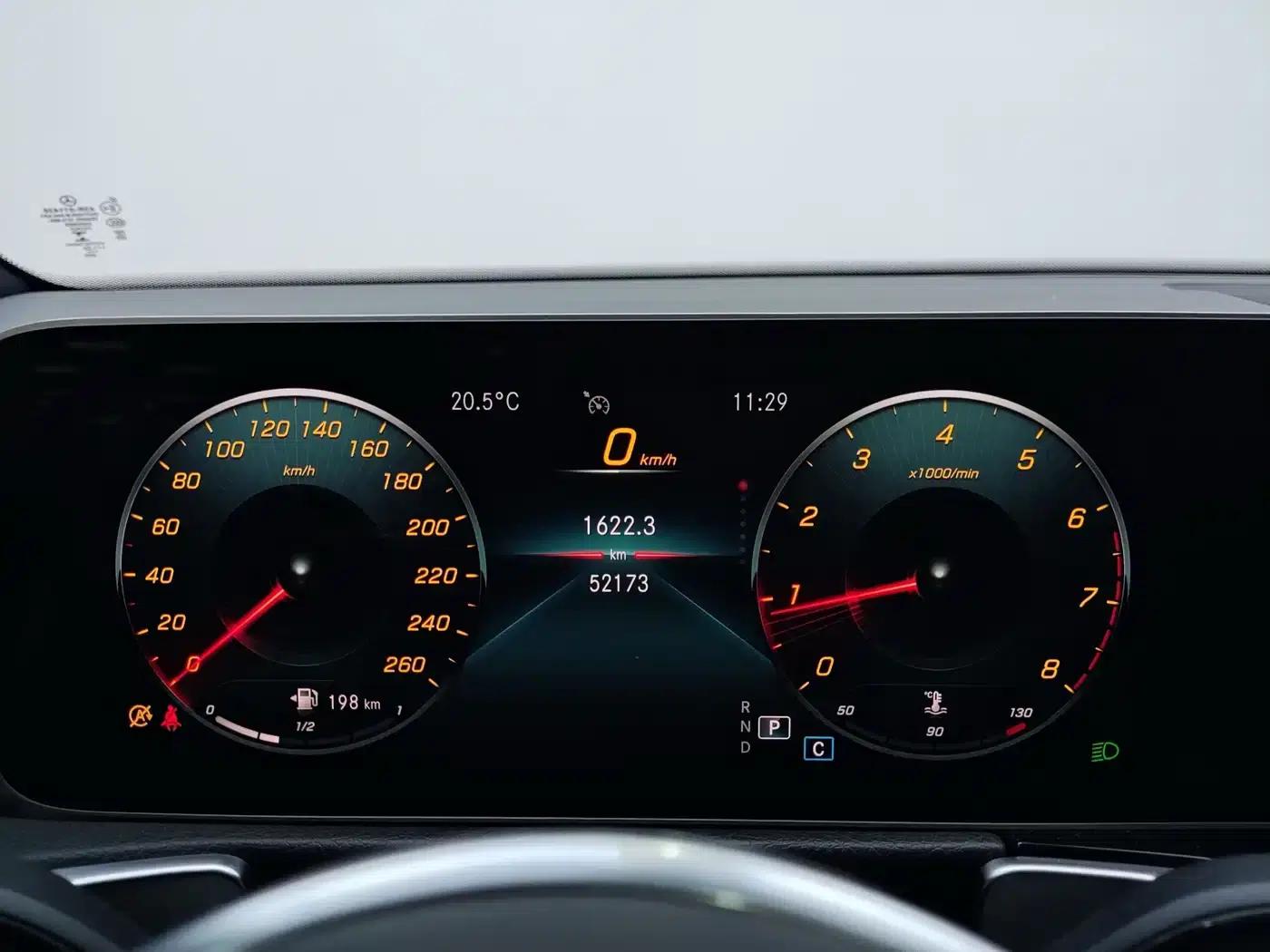 2020 Mercedes-Benz GLB 180 Fashion Edition — миниатюра 10