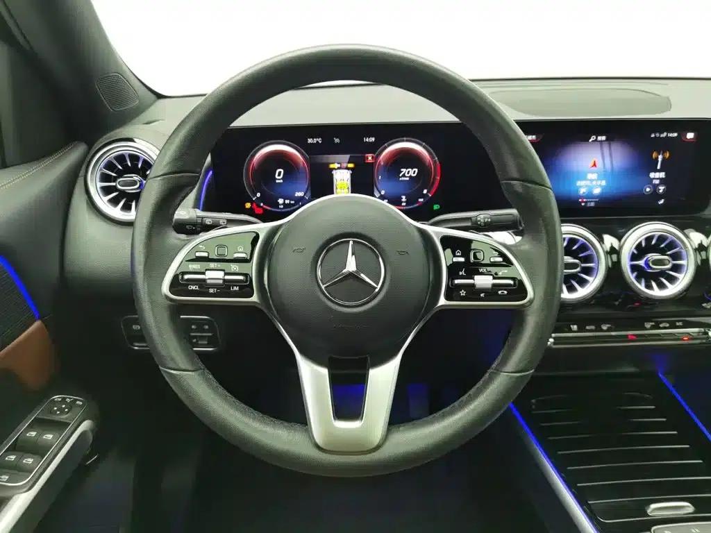 2022 Mercedes-Benz GLB 220 4MATIC — миниатюра 11