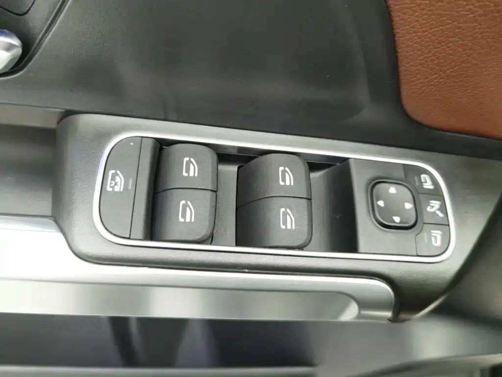 2022 Mercedes-Benz GLB 220 4MATIC — миниатюра 9