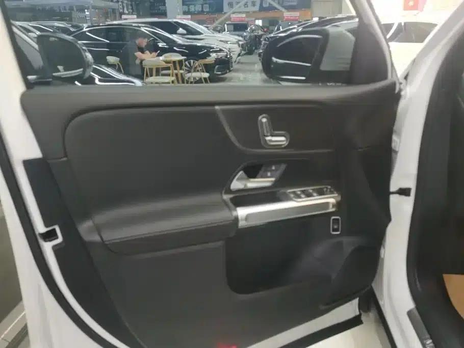 Mercedes-Benz GLB 2022 Facelift GLB 200 Dynamic — миниатюра 7