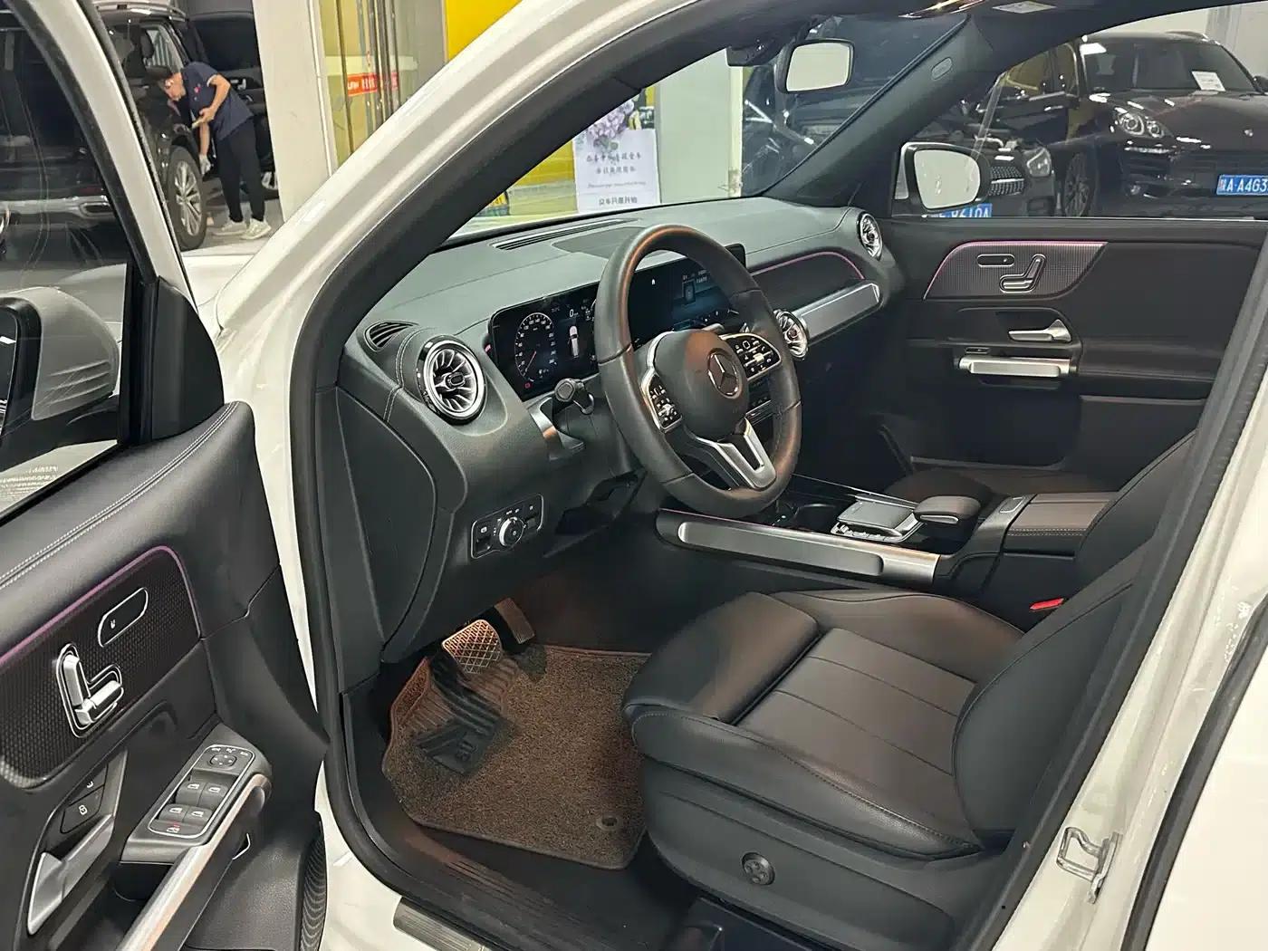 2023 Mercedes-Benz GLB 220 Fashion Edition — миниатюра 4