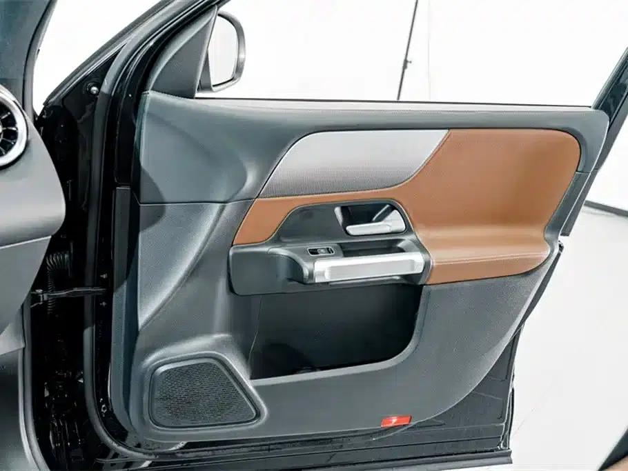 Mercedes-Benz GLB 2023 Fashion Edition — миниатюра 13