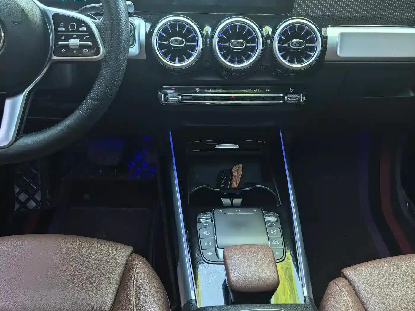 2021 Mercedes-Benz GLB 200 Dynamic — миниатюра 14