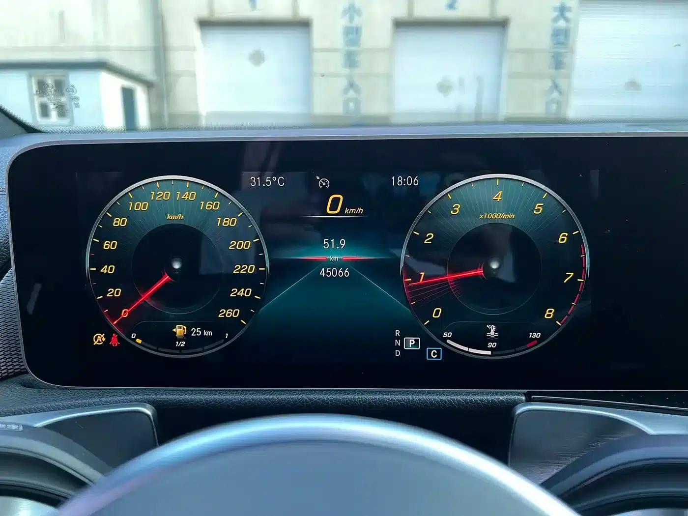 2020 Mercedes-Benz GLB 180 Fashion Edition — миниатюра 18