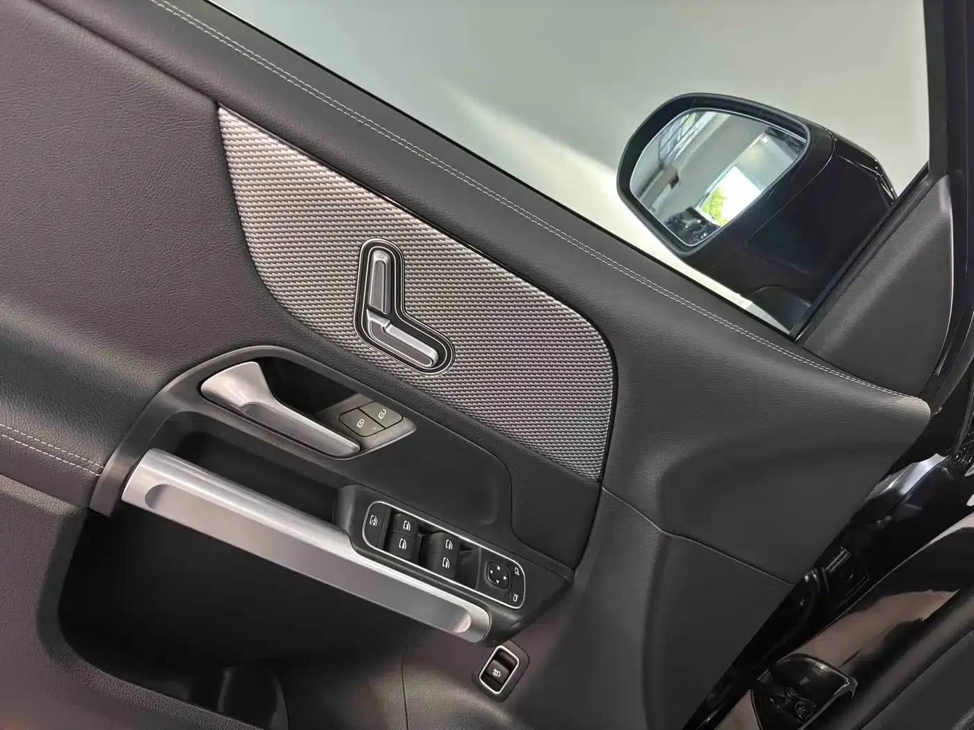 Mercedes-Benz GLB 2024 Facelift GLB 200 Dynamic — миниатюра 11