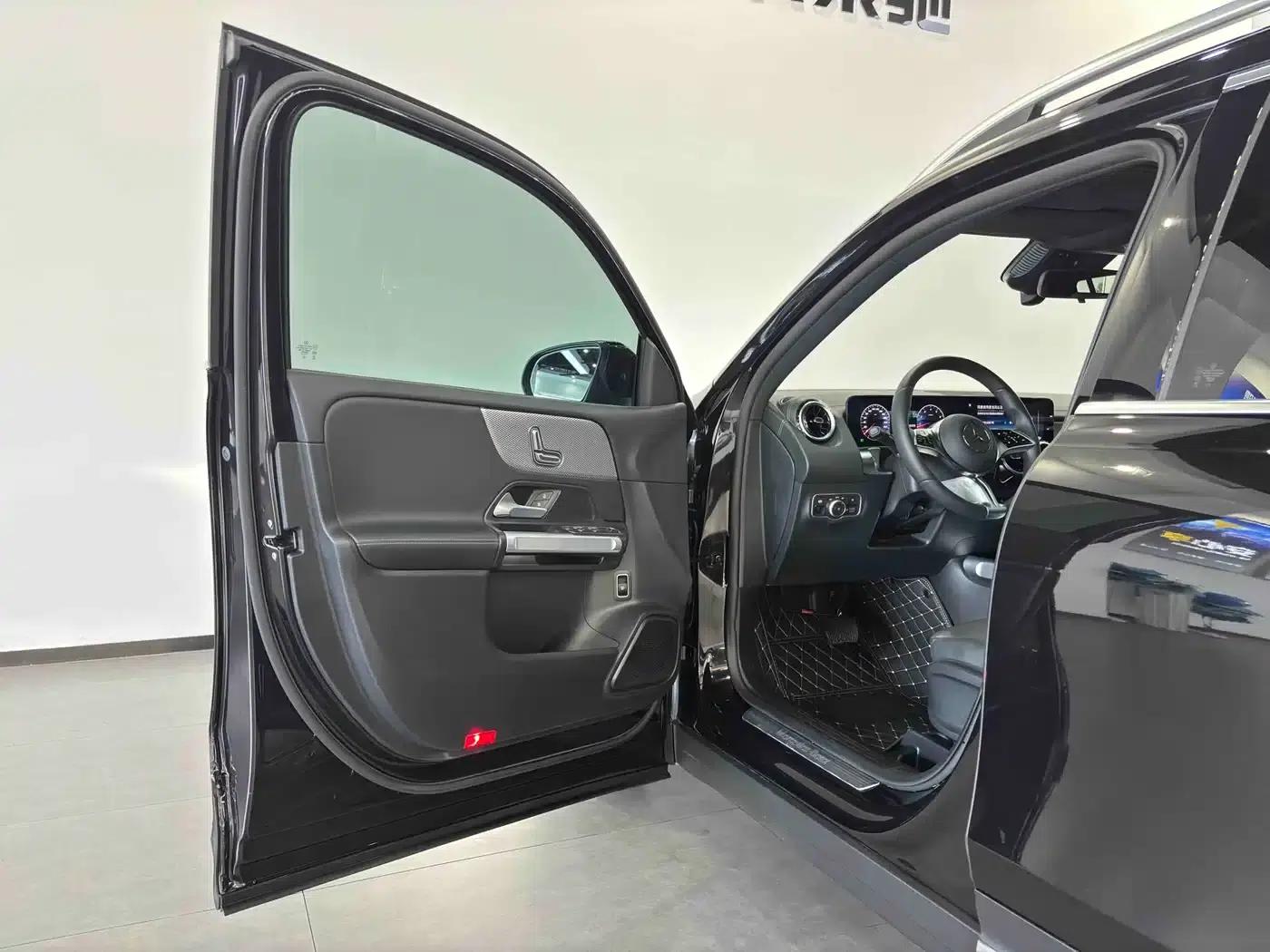 Mercedes-Benz GLB 2024 Facelift GLB 200 Dynamic — миниатюра 10