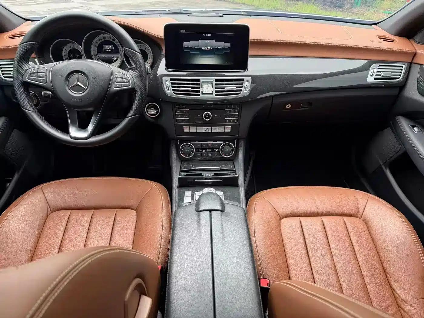 2015 Mercedes-Benz CLS 260 — миниатюра 15