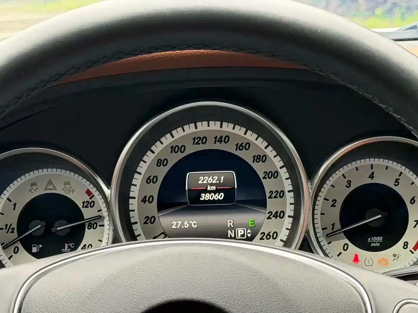 2015 Mercedes-Benz CLS 260 — миниатюра 17