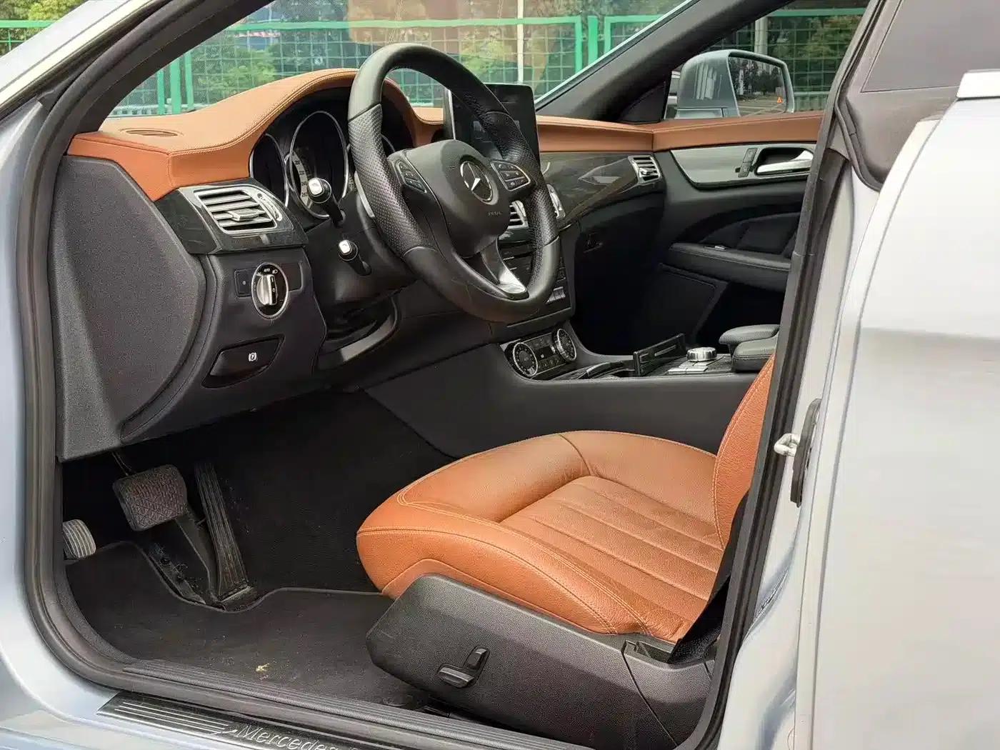 2015 Mercedes-Benz CLS 260 — миниатюра 5
