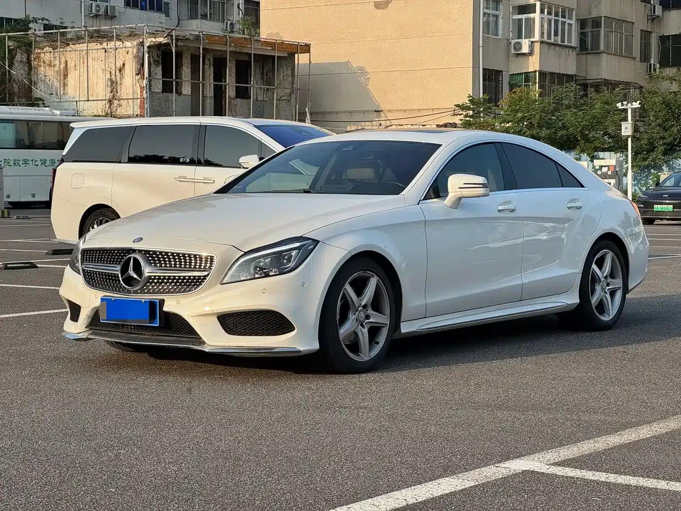 Mercedes-Benz CLS 2017 CLS 260 Colorful Edition — миниатюра 1