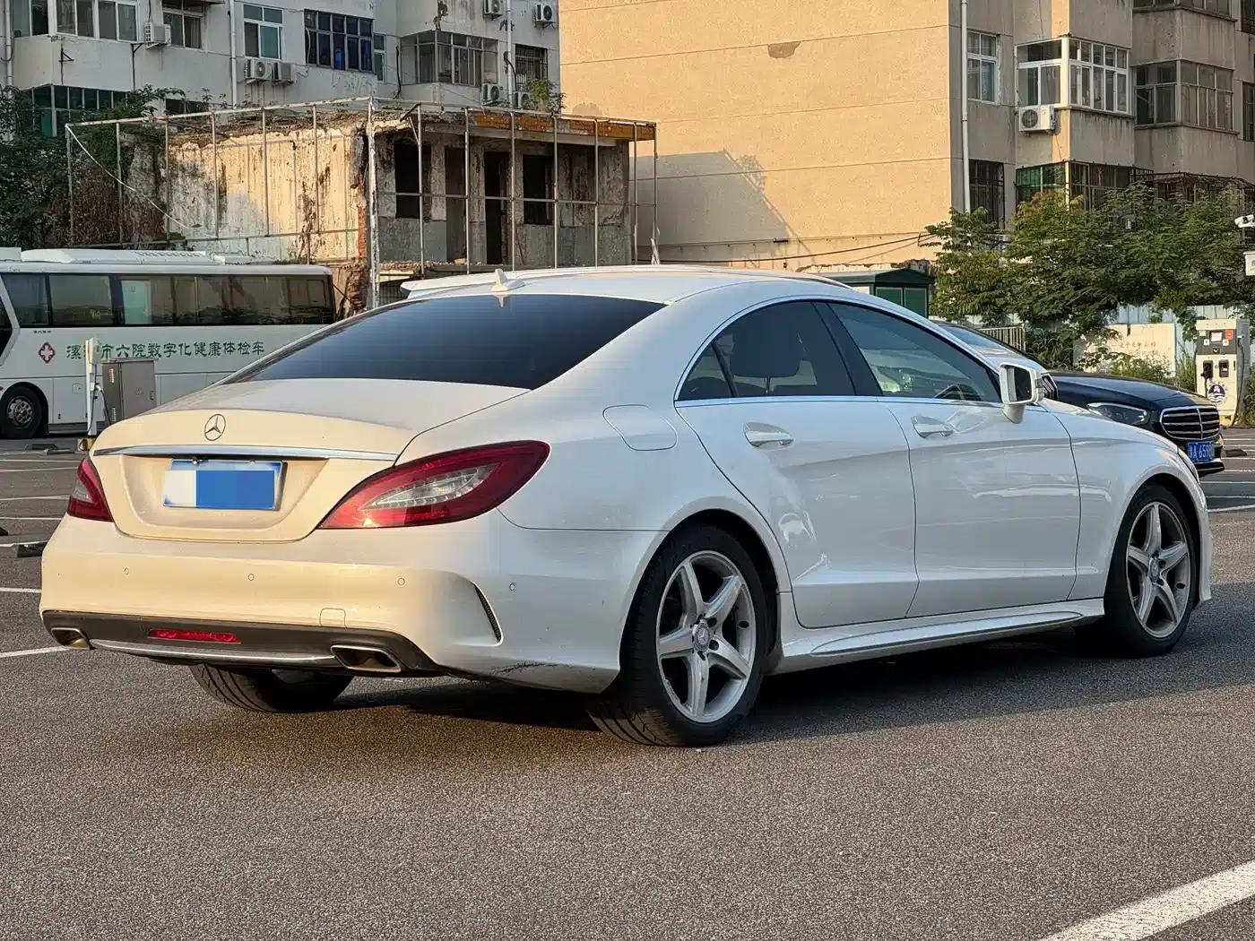 Mercedes-Benz CLS 2017 CLS 260 Colorful Edition — миниатюра 13