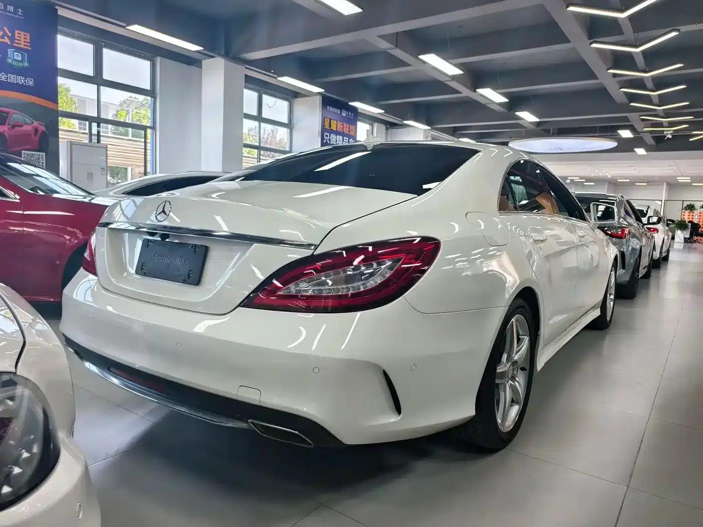Mercedes-Benz CLS 2017 CLS 260 Colorful Edition — миниатюра 12