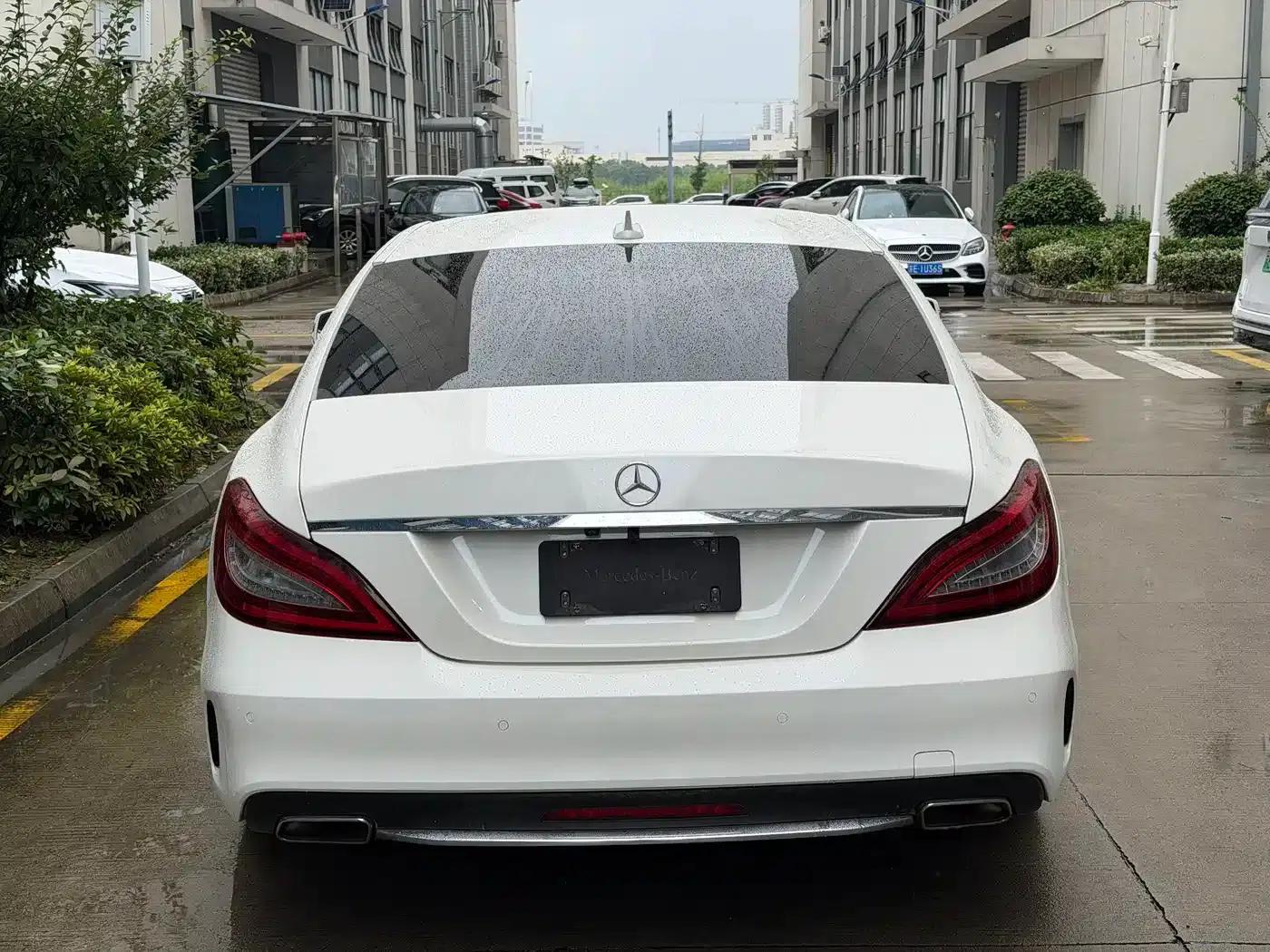 Mercedes-Benz CLS 2017 CLS 260 Colorful Edition — миниатюра 13