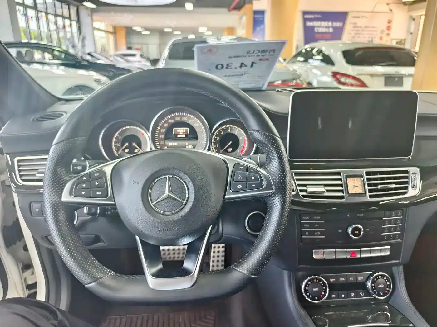 Mercedes-Benz CLS 2017 CLS 260 Colorful Edition — миниатюра 7