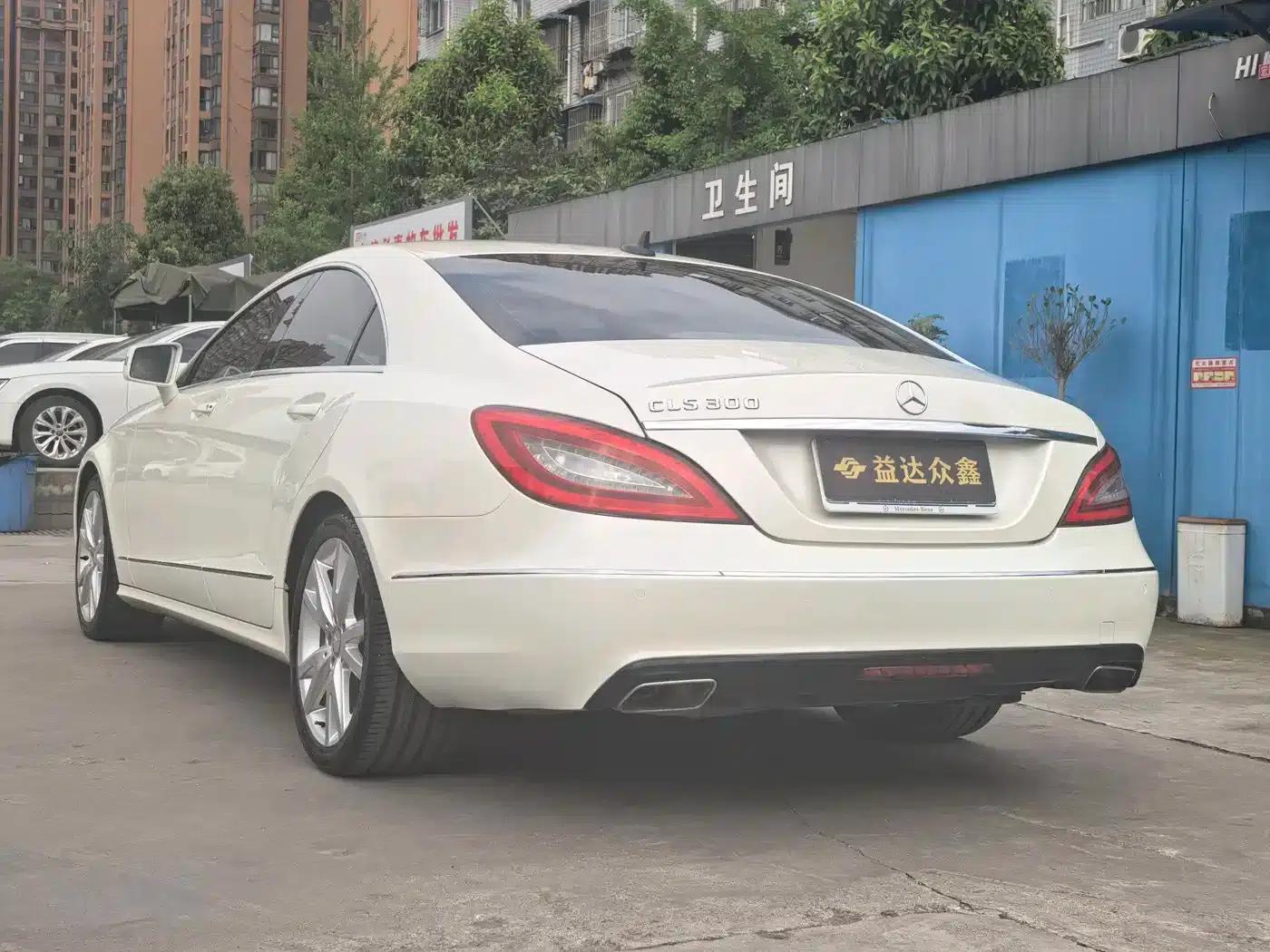 2012 Mercedes-Benz CLS 300 CGI — миниатюра 5